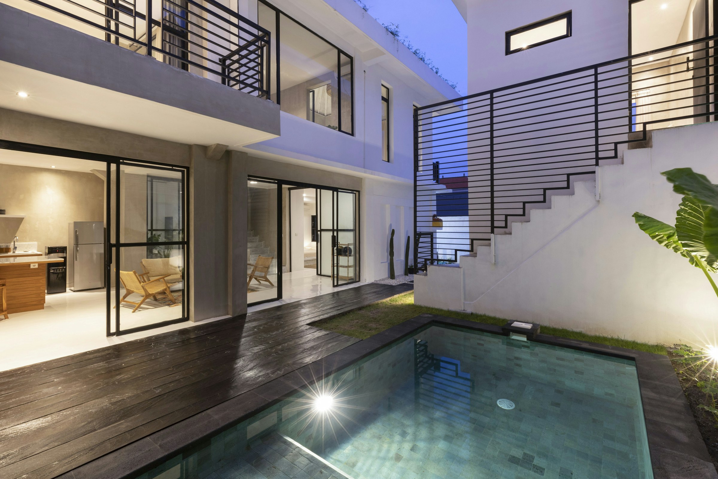 Hillside 6 bedroom villa