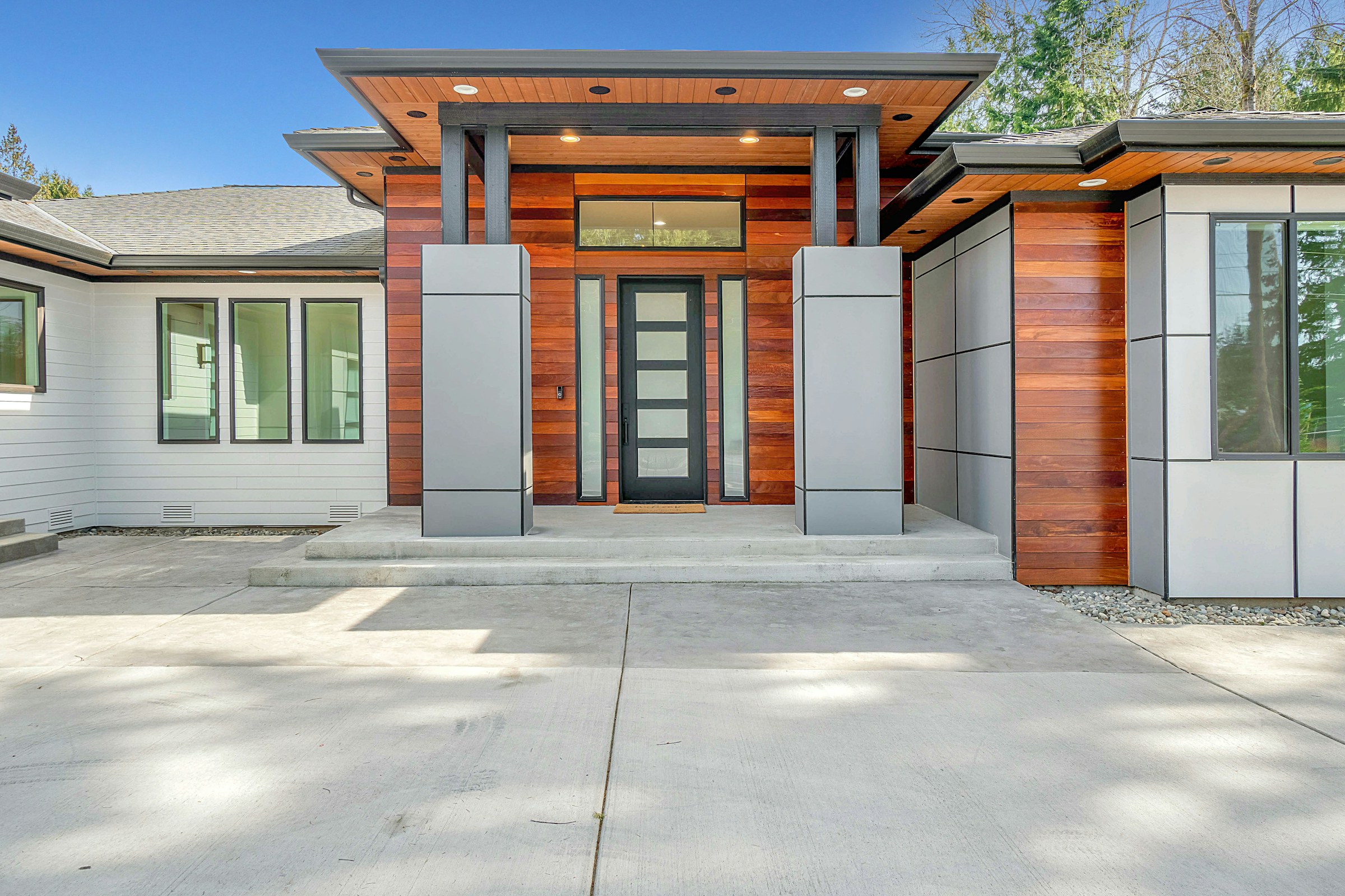 Modern 4 bedroom townhouse